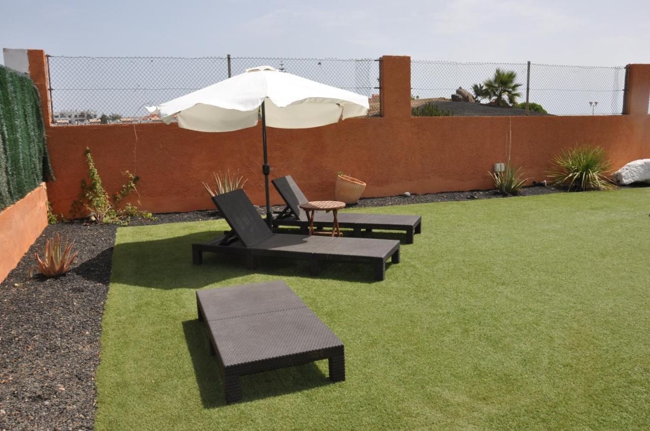 Eco Villa White Suite With Climatized Pool Caleta De Fuste Exterior photo