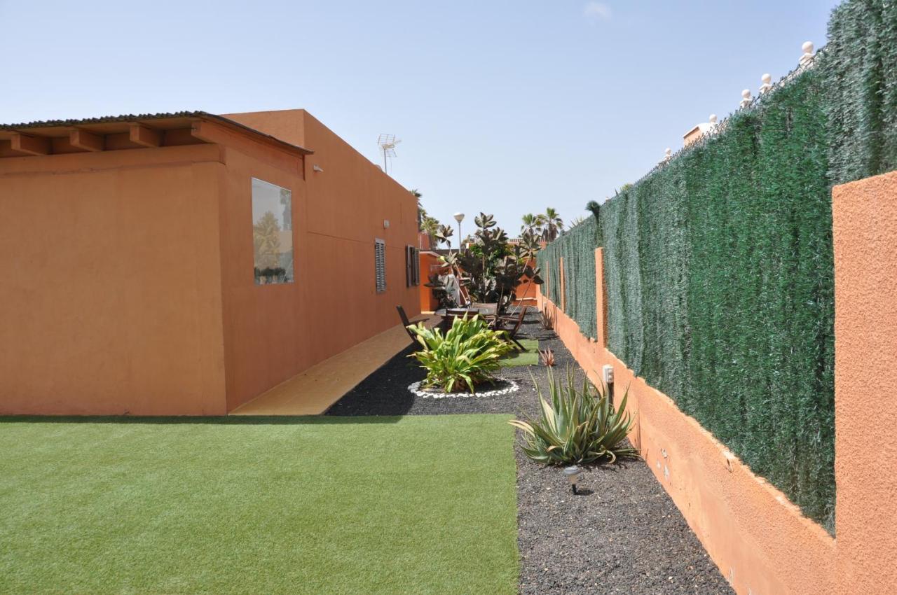 Eco Villa White Suite With Climatized Pool Caleta De Fuste Exterior photo
